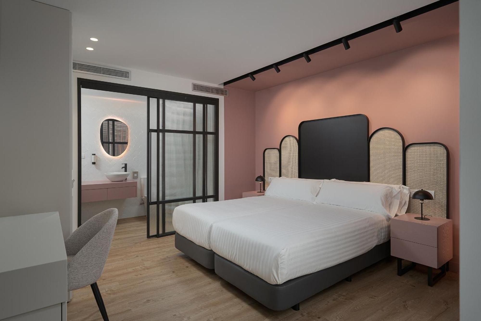 Standard Double or Twin Room,1286053063:JPEG